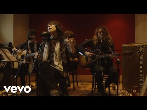 The Struts - Kiss This (UK Acoustic Session)
