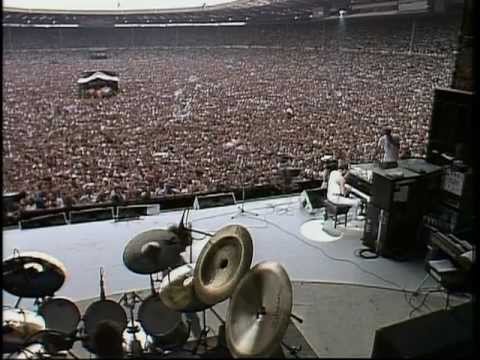 Queen - (1985) Bohemian Rhapsody / Radio Ga-Ga / Hammer To Fall (Live Aid)