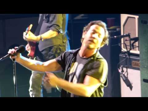 Pearl Jam - Evacuation - Toronto (May 10, 2016)