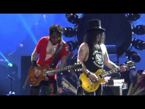Guns N&#039; Roses - Wish You Were Here/Layla - CLOSE TO THE STAGE