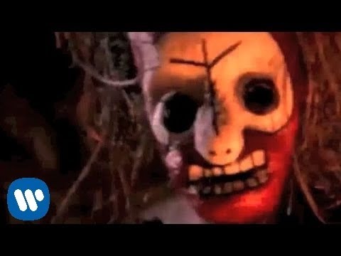 Sepultura - Roots Bloody Roots [OFFICIAL VIDEO]