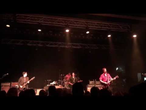 Queens of the Stone Age- The way you used to do (Live@ Rapids Theatre)