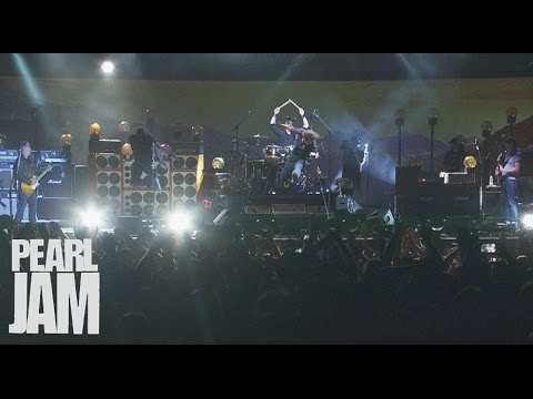 “25 Years Alive&quot; - Pearl Jam