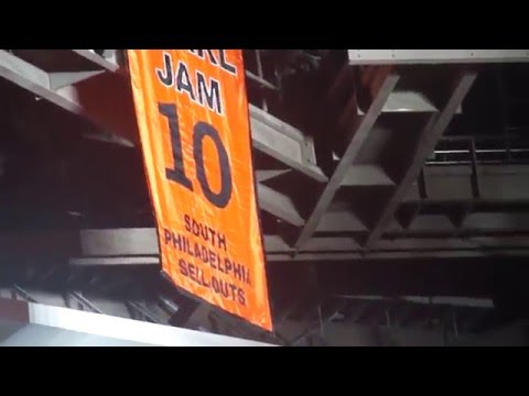 Pearl Jam - Once Philadelphia 4-29-16 (Ten Played in it&#039;s Entirety!)