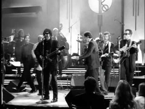 Roy Orbison - Oh, Pretty Woman (from Black &amp; White Night)
