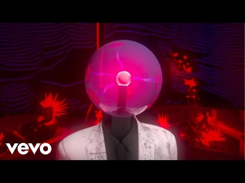 Tame Impala - &#039;Cause I&#039;m A Man (Official Video)