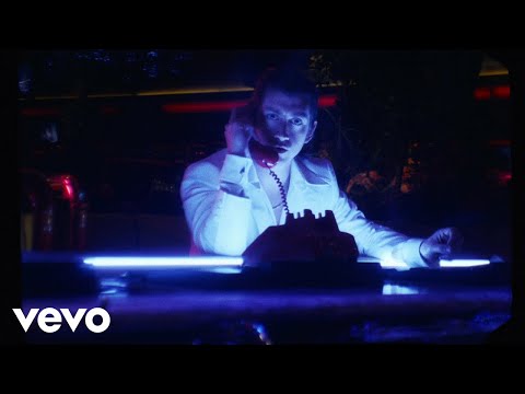 Arctic Monkeys - Tranquility Base Hotel &amp; Casino (Official Video)