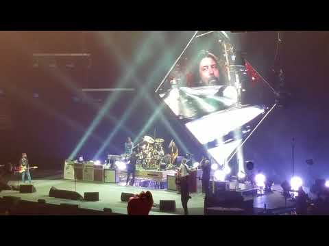 Foo Fighters - &quot;Little Fonzie&quot; Jams on the Drums - Nashville, TN, Bridgestone Arena, May 4th 2018
