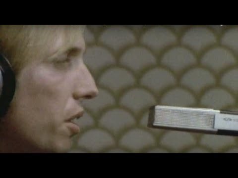 Tom Petty &amp; the Heartbreakers - Keep A Little Soul (Official Music Video)