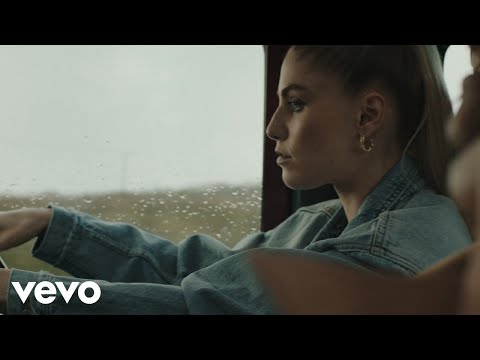 London Grammar - How Does It Feel (Official Video)