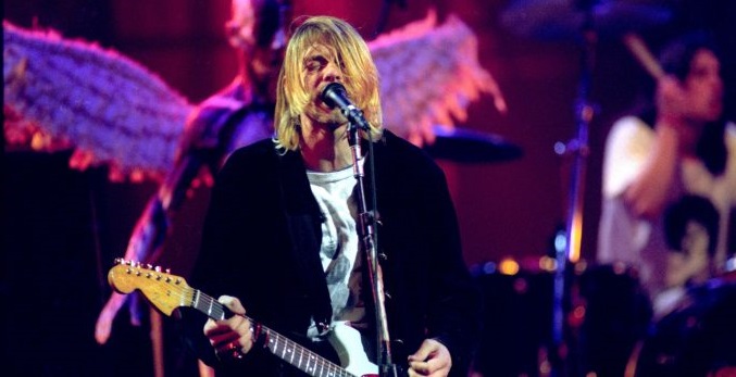 Kurt Cobain - MTV Live and Loud: Nirvana Performs Live - December 1993