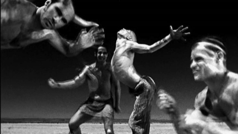 Red Hot Chili Peppers - Give It Away (videoclip)