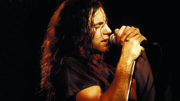 Eddie Vedder - Pearl Jam (Photo by Michel Linssen/Redferns)