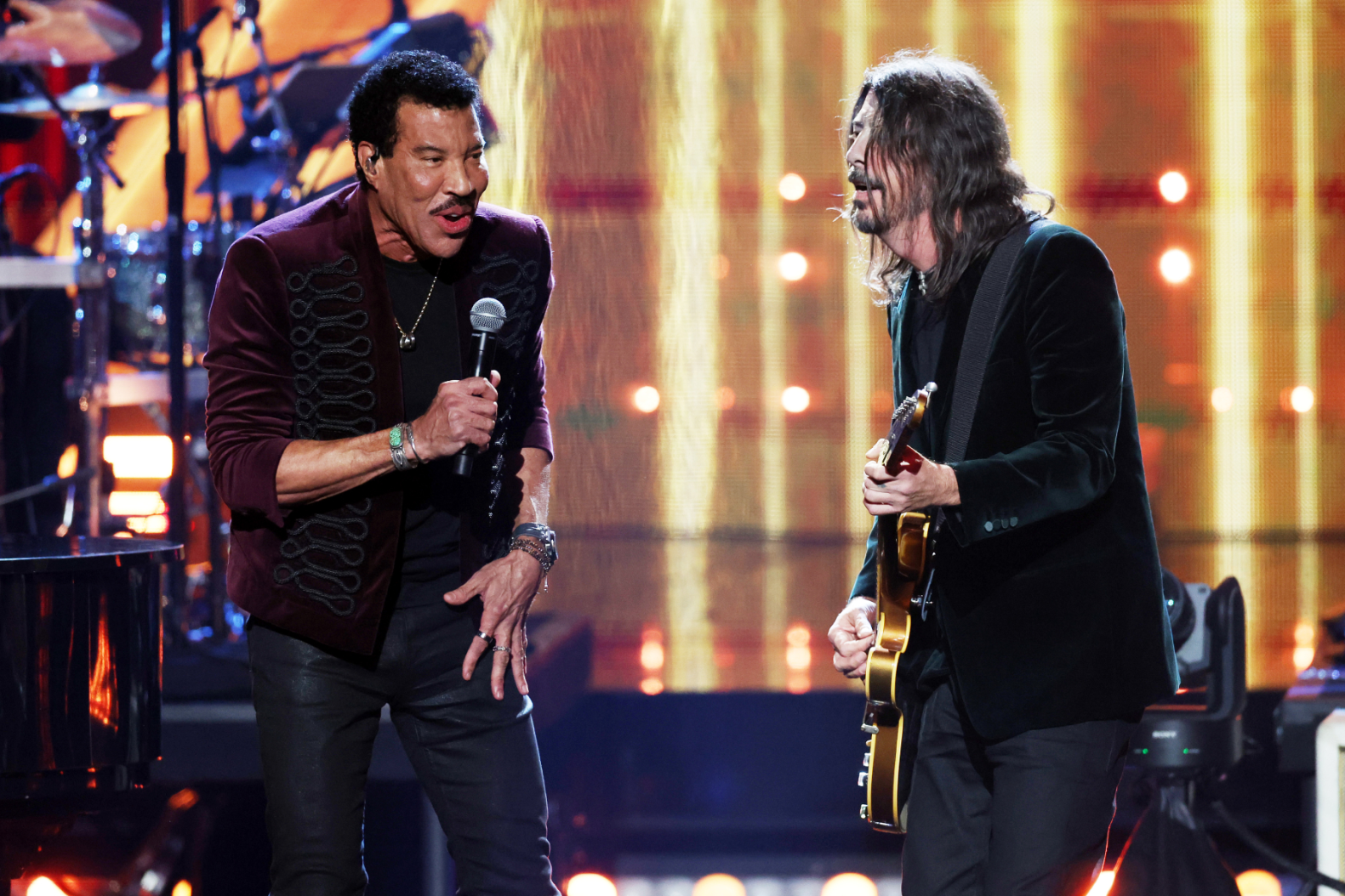 Lionel Ritchie και Dave Grohl - Rock and Roll Hall of Fame 2022