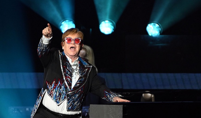 Ο Elton John πρώτος headliner στο Glastonbury Festival