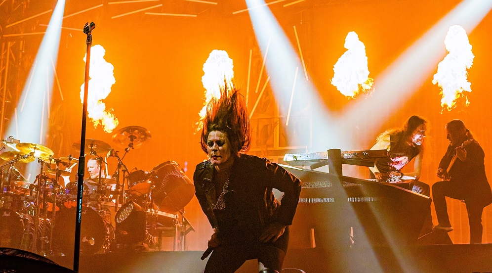 Floor Jansen: «Απόψε η φωτιά των Nightwish θα καίει στην Αθήνα!»